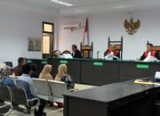Kasus Korupsi BST di Poptim, Hakim Pertanyakan 55 Barcode dan Data Palsu