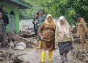 Curah Hujan Tinggi Picu Banjir di Paguat, Wabup Suharsi Tinjau Lokasi Terdampak