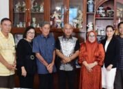 Bupati Pohuwato Sambangi Keluarga Owan Gosal, Tumbuhkan Semangat Toleransi di Awal Tahun 2025