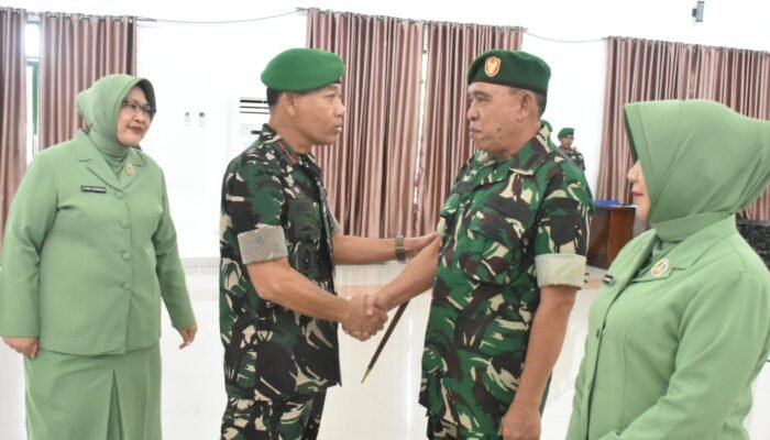 Danrem 133/NW Pimpin Upacara Kenaikan Pangkat Kolonel Mansur Saiu
