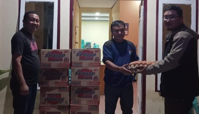 PT IGL Salurkan Bantuan Darurat untuk 8 Desa Terdampak Banjir di Popayato