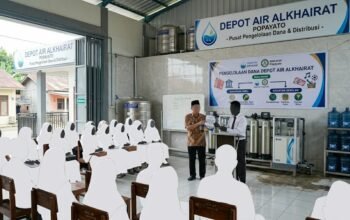 Pengelola Depot Air Alkhairat Popayato Jelaskan Pemanfaatan Dana untuk Mendukung Guru dan Kegiatan Sekolah