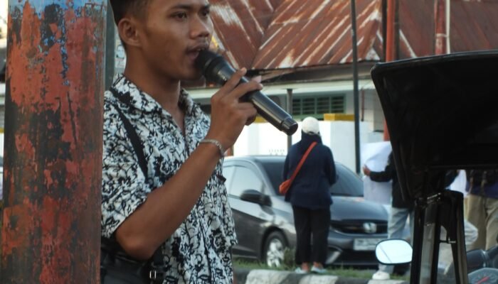 Gusnar Rupu Soroti Kerusakan Pantai Lalape dan Dugaan Penyimpangan Rekomendasi DKP