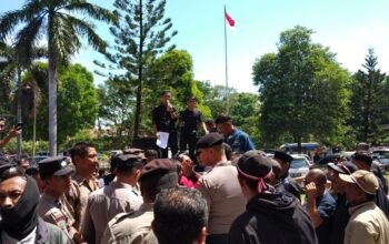 AMARAH Gelar Aksi Jilid II, Sampaikan Petisi Penolakan PT Lumintu ke DPRD dan Bupati Pohuwato