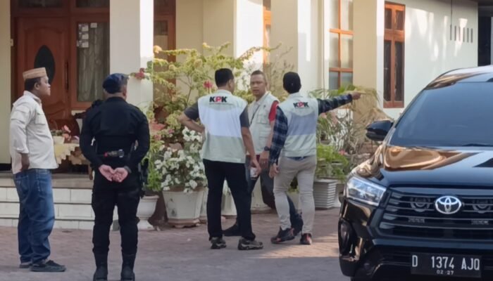Geger, KPK Geledah Rumah Haji Pulu di Gorontalo, Sejumlah Dokumen Disita