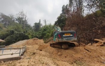 Pani Gold Mine Bantu PDAM dalam Pengerukan Sedimentasi Air Terang 